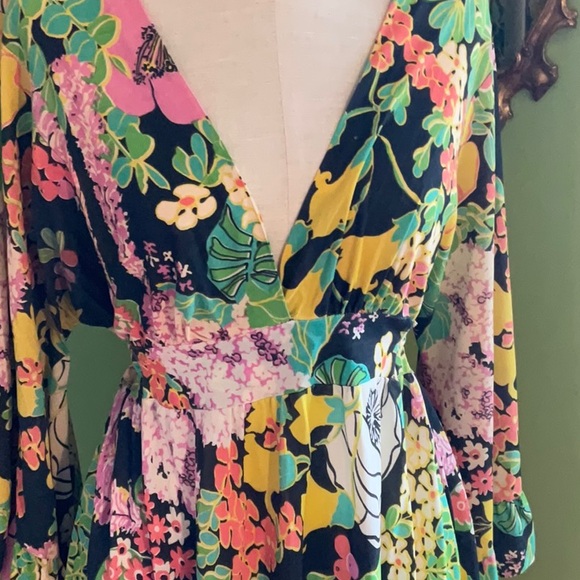 Vintage 70s floral maxi dress with ruffled angel sleeves - Picture 2 of 7